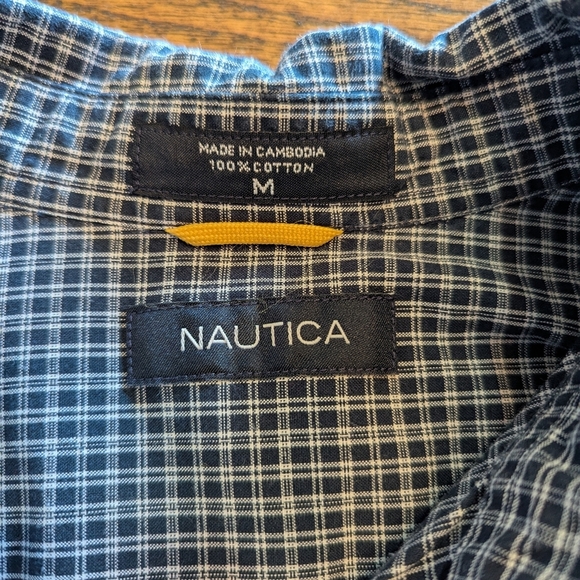 Nautica Men's Navy and White Checkered Shirt.  Short Sleeve M - Picture 4 of 4